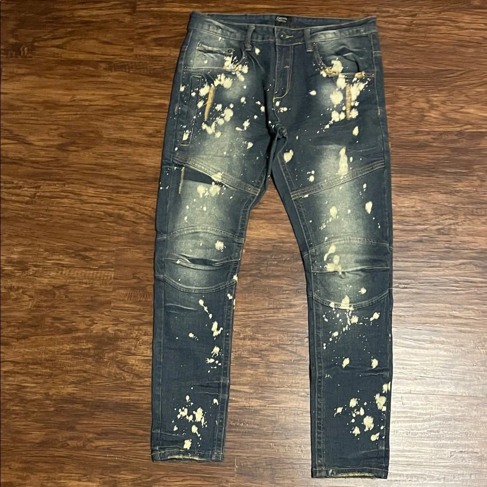 Decibel Street Wear Grunge Distressed Painted Jeans. Size 34W 33L Retail $70.